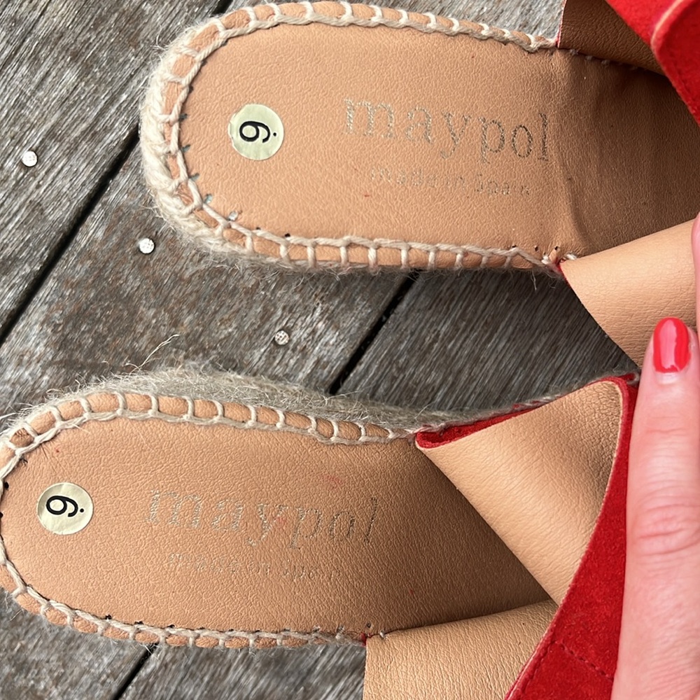 Maypol made in Spain red wedge heel espadrilles. - Picture 6 of 7